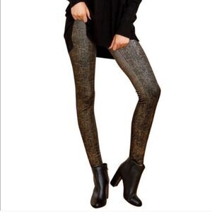 Spanx Velvet Shine High Rise Leggings size S
